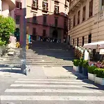 Storia E Mare 住宿加早餐酒店 那不勒斯